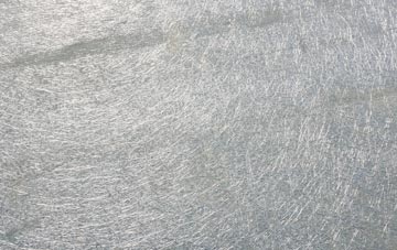 Little Comfort laminate fibreglass or shingles?